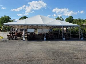 outdoor dining tent (casual dining)